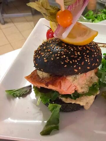 Burger de saumon - L'effet Jardin - Montpellier